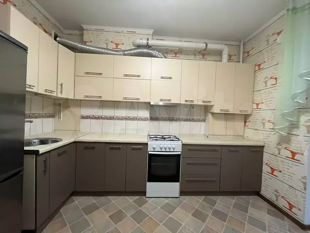 2-к. квартира, 65 м, 1/7 эт. - Фото 0