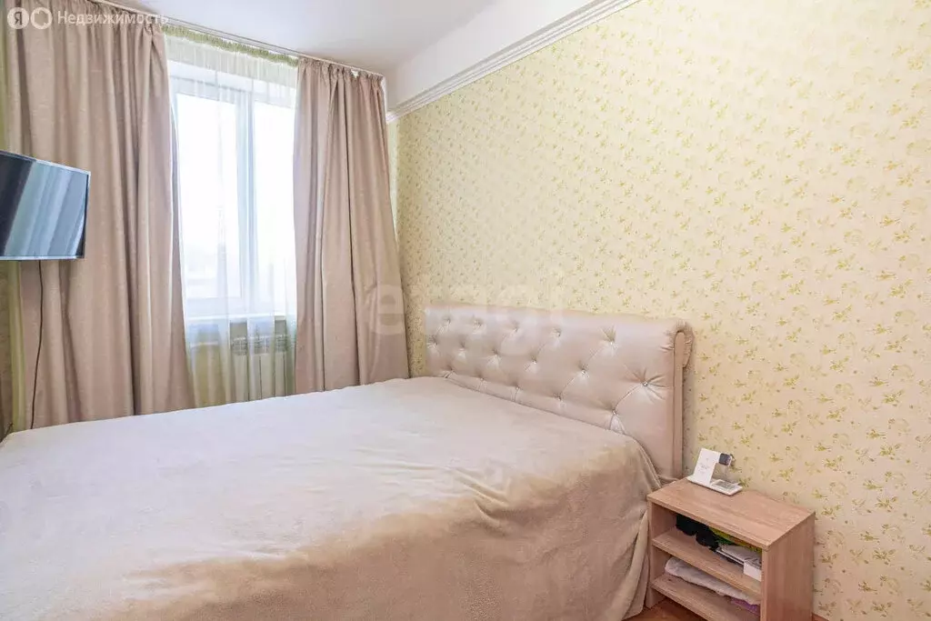 3-комнатная квартира: Севастополь, улица Павла Силаева, 3 (56.4 м) - Фото 1