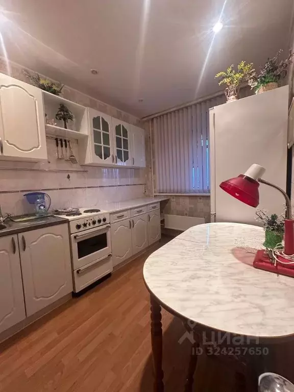 2-к кв. Самарская область, Тольятти 15-й кв-л, бул. Космонавтов, 2 ... - Фото 1