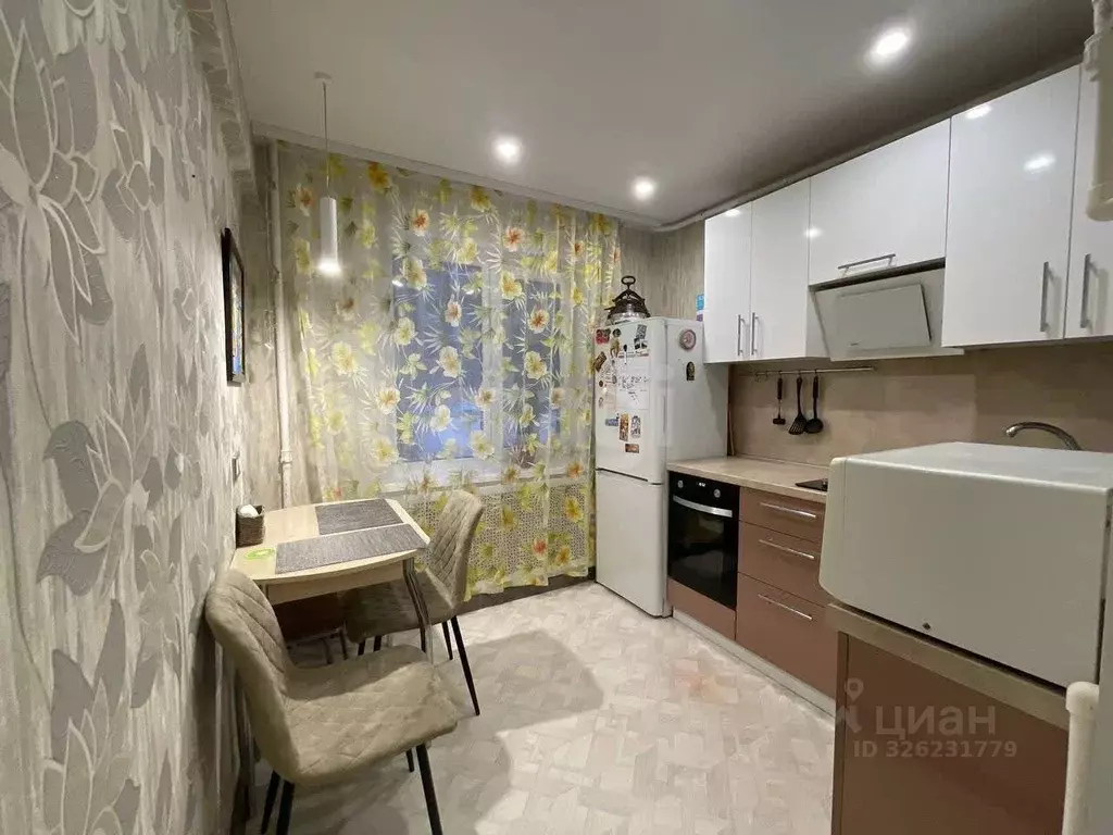 2-к кв. Вологодская область, Череповец Клубный проезд, 6 (44.2 м) - Фото 0