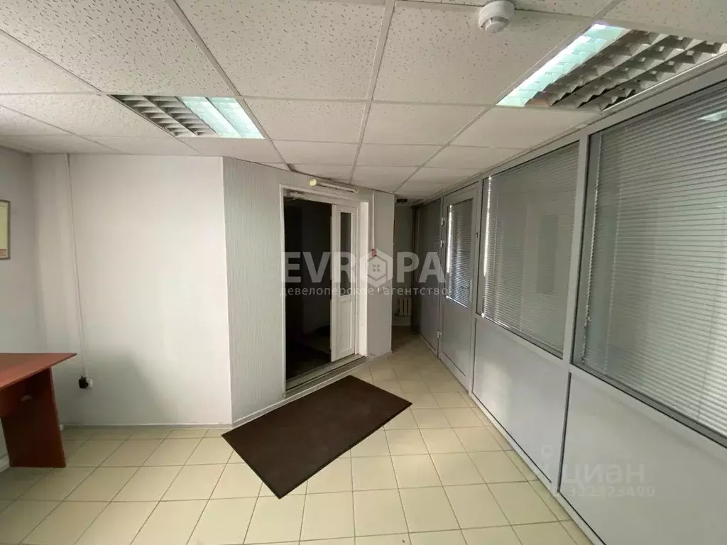 Офис в Ульяновская область, Ульяновск ул. Робеспьера, 114 (17 м) - Фото 2