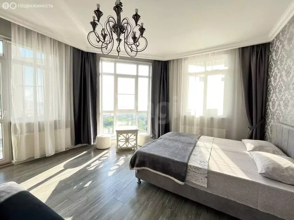 2-комнатная квартира: село Кабардинка, улица Мира, 15Б (71.7 м) - Фото 1
