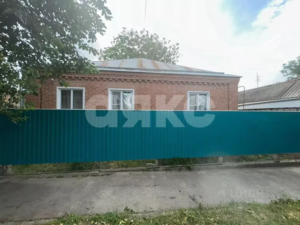 Дом в Ставропольский край, Новоалександровск пер. Есина (105 м) - Фото 1