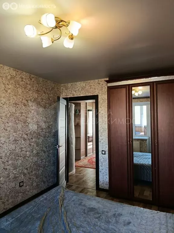 2-комнатная квартира: Тюмень, улица Самарцева, 177 (60 м) - Фото 0