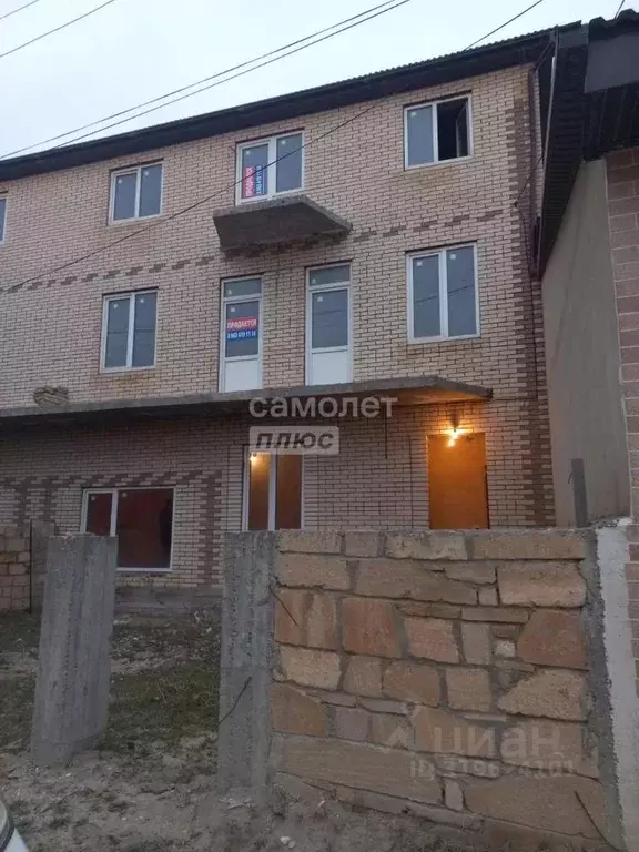 Коттедж в Дагестан, Махачкала Караман-4 мкр, 24 (160 м) - Фото 1
