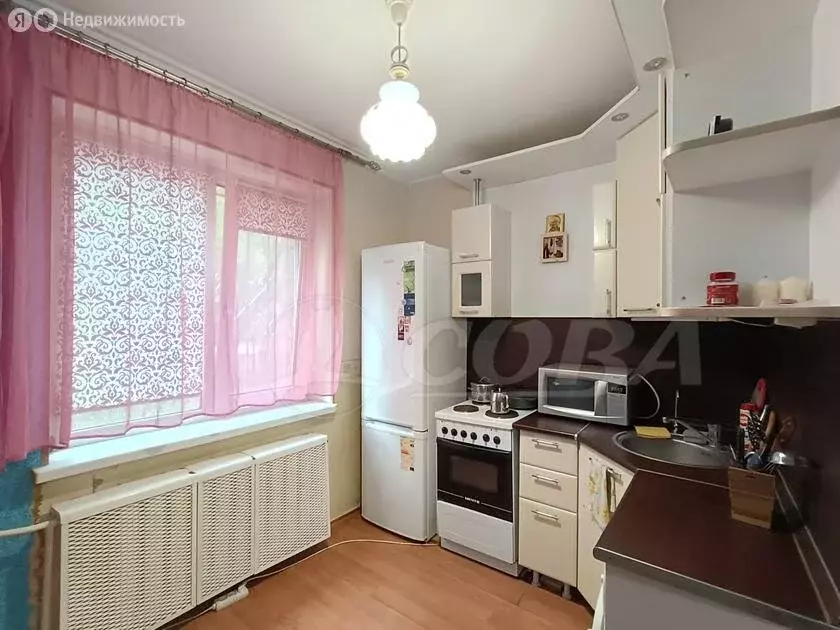 1-комнатная квартира: Тюмень, улица Пермякова, 25 (33 м) - Фото 0