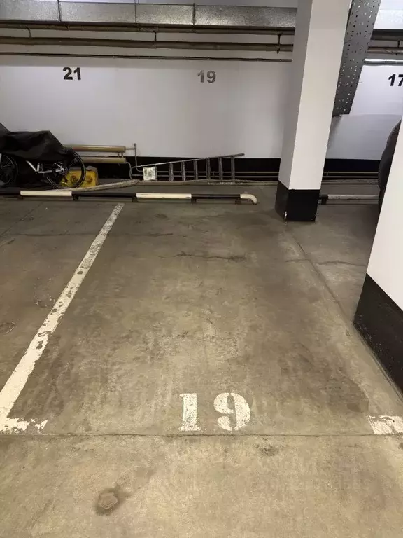 Гараж в Москва Мичуринский просп., 7 (12 м) - Фото 1