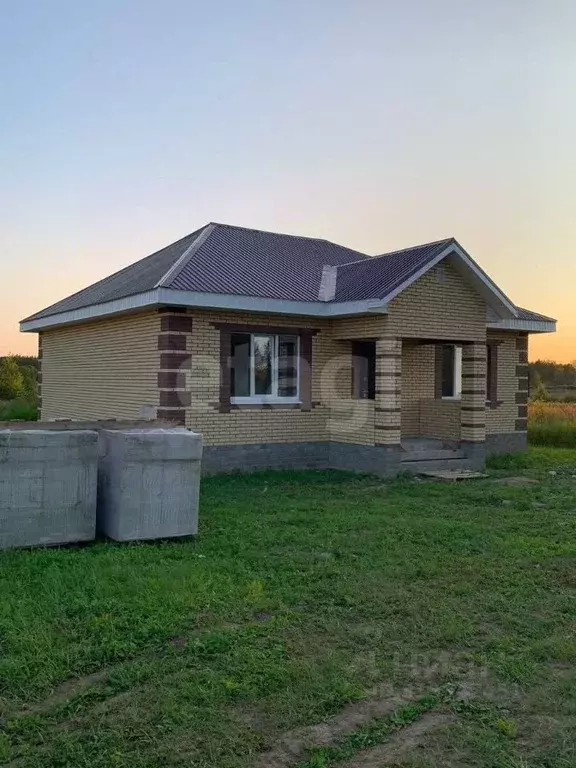 Дом в Ярославская область, Некрасовское рп ул. Советская, 69 (90 м) - Фото 1