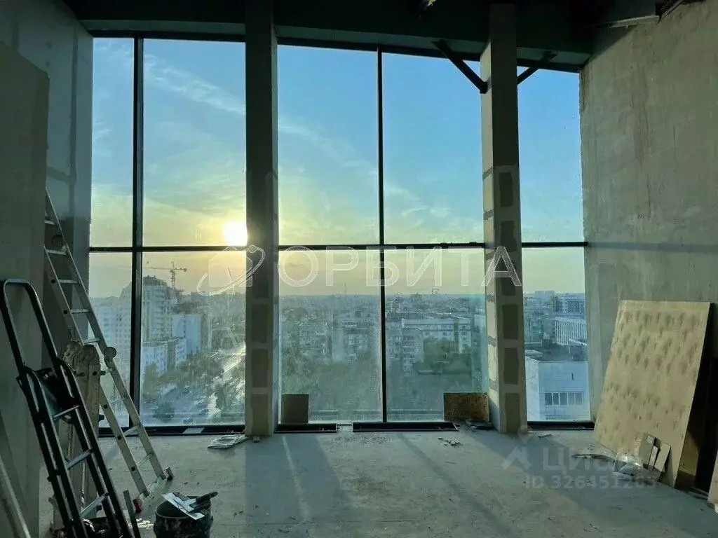 4-к кв. Тюменская область, Тюмень ул. Республики, 86к2 (178.3 м) - Фото 2