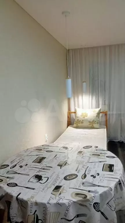 Комната 25 м в 1-к., 1/5 эт. - Фото 0