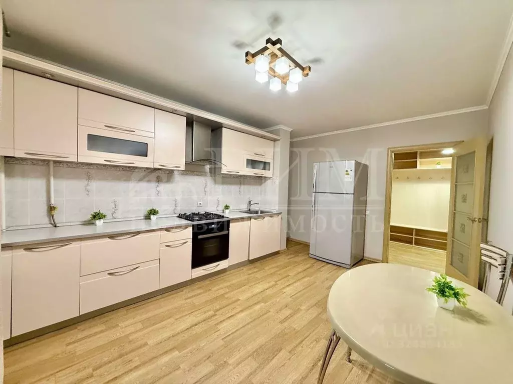 2-к кв. Пензенская область, Пенза проезд 1-й Рахманинова, 4 (65.0 м) - Фото 0