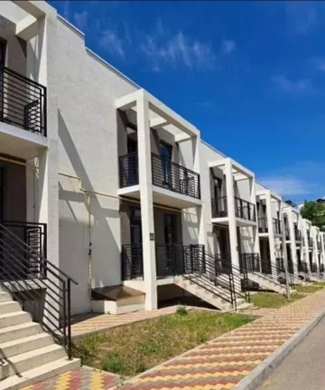 Таунхаус в Самарская область, Самара ул. Берег реки Волги, 9А (282 м) - Фото 1