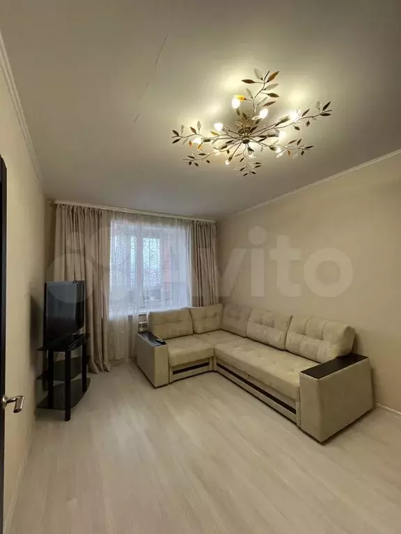 1-к. квартира, 40 м, 7/9 эт. - Фото 1