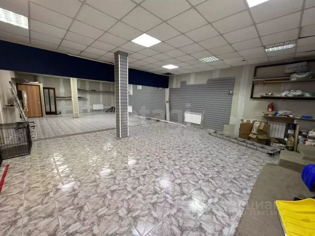 Торговая площадь в Ямало-Ненецкий АО, Салехард ул. Мичурина, 4А (233 ... - Фото 1