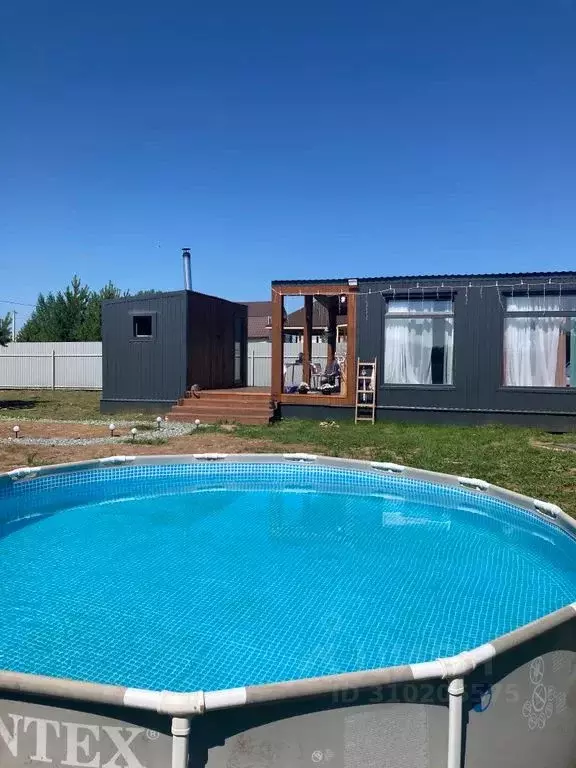 Дом в Свердловская область, Горноуральский муниципальный округ, с. ... - Фото 1