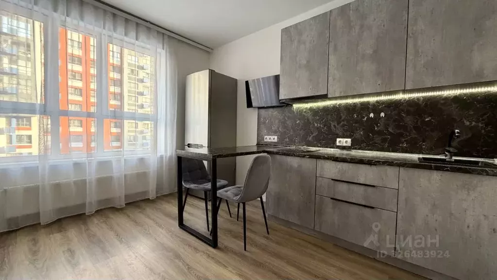 Студия Москва Десеновское поселение, ул. 3-я Нововатутинская, 6 (26.0 ... - Фото 1