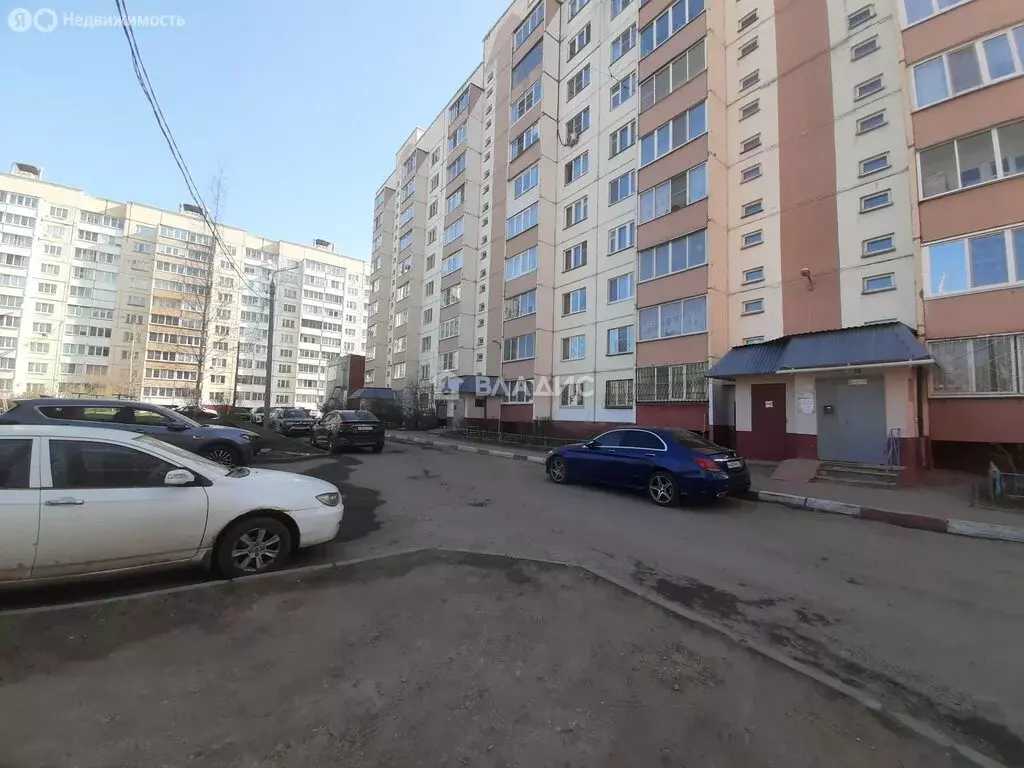 2-комнатная квартира: Смоленск, улица Рыленкова, 11В (61 м) - Фото 1