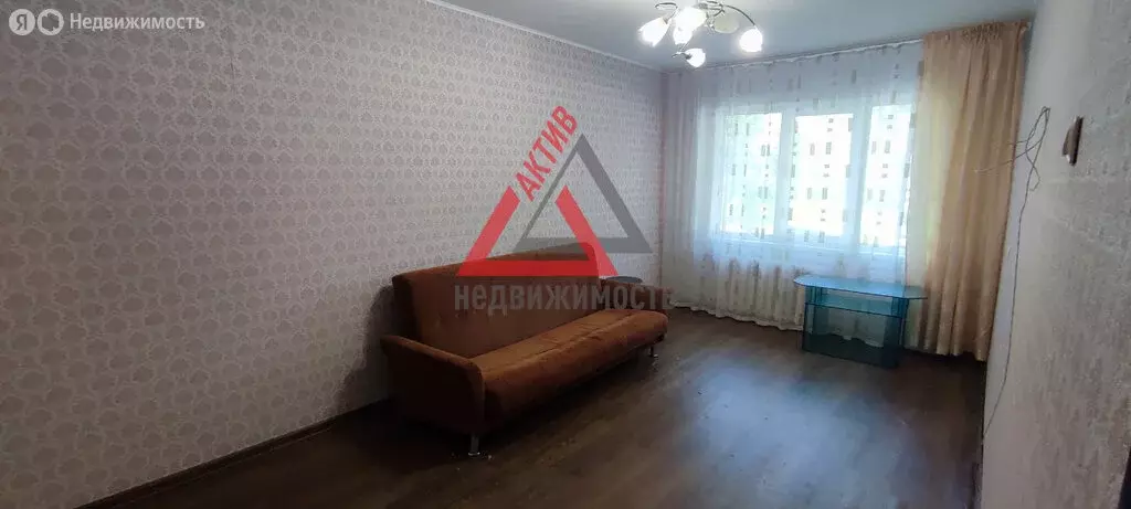 2-комнатная квартира: Каменск-Уральский, улица Калинина, 37 (44.3 м) - Фото 0