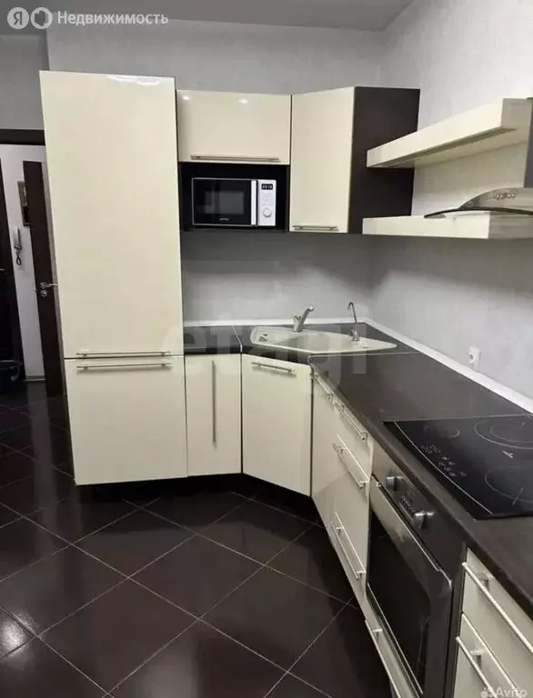 1-комнатная квартира: Тюмень, Мельничная улица, 83 (41 м) - Фото 2