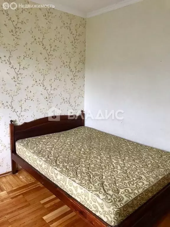3-комнатная квартира: Белгород, улица Шаландина, 25 (58.7 м) - Фото 1