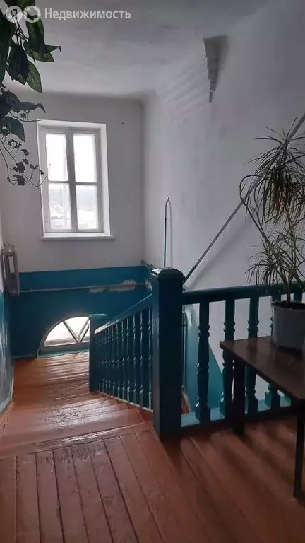 2-комнатная квартира: Первоуральск, улица Ильича, 24 (50 м) - Фото 1