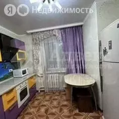 2-комнатная квартира: Тюмень, улица Елизарова, 6 (75 м) - Фото 1