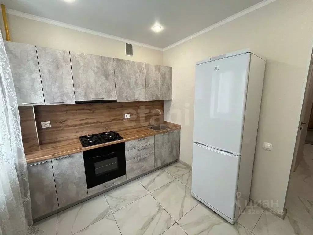 2-к кв. Татарстан, Казань ул. Толбухина, 15 (65.0 м) - Фото 1