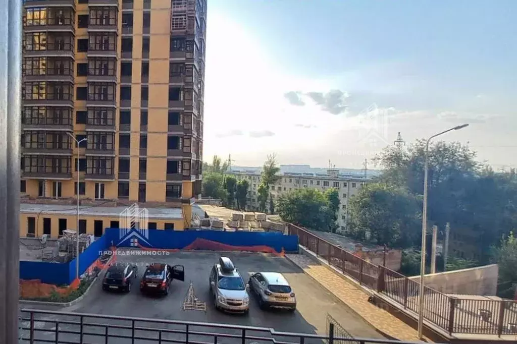 1-к кв. Ростовская область, Ростов-на-Дону ул. Ларина, 45с11 (40.0 м) - Фото 1