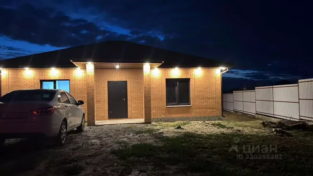 Коттедж в Белгородская область, Старооскольский городской округ, с. ... - Фото 2