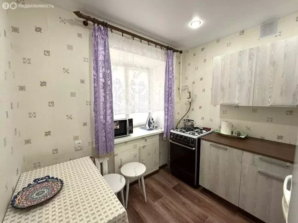 2-комнатная квартира: Красавино, улица Революции, 14 (42.4 м) - Фото 0