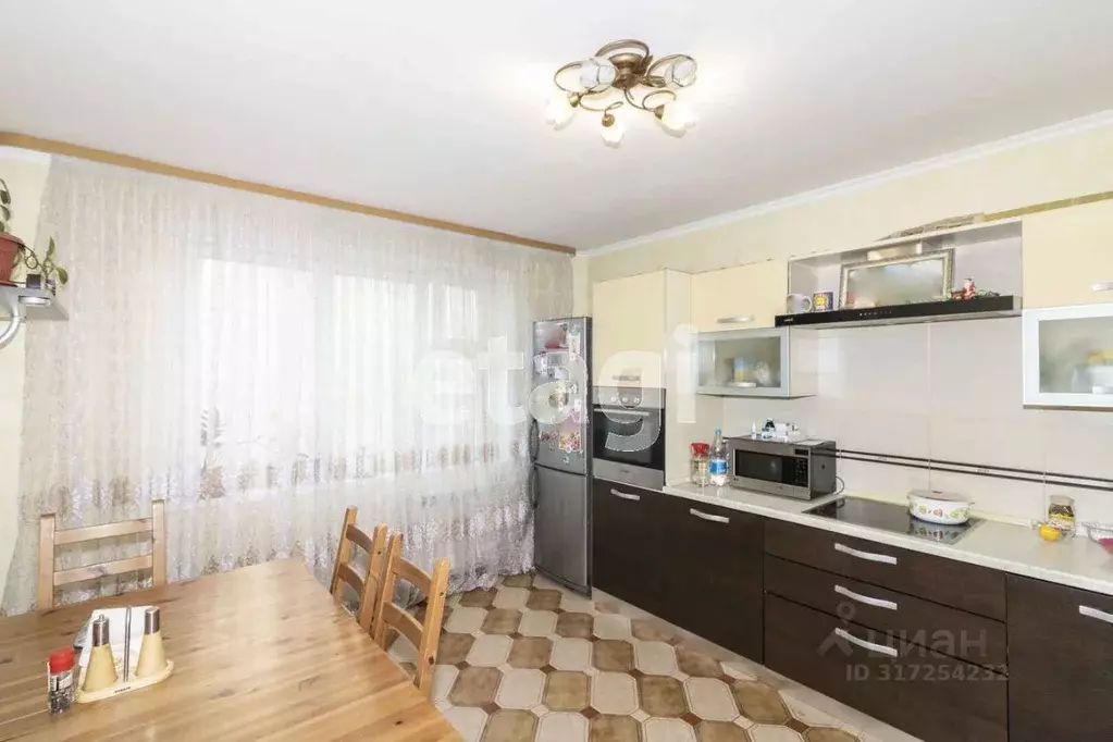 3-к кв. Тюменская область, Тюмень Широтная ул., 136к1 (91.2 м) - Фото 1