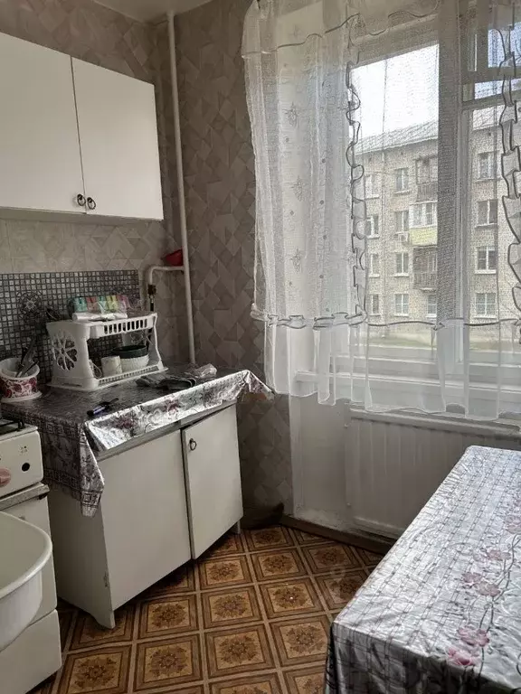 2-к кв. Санкт-Петербург, Санкт-Петербург, Колпино Октябрьская ул., 21 ... - Фото 0