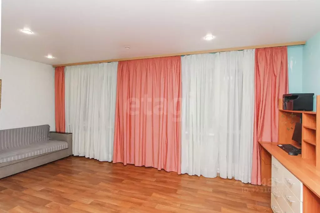 4-к кв. Тюменская область, Тюмень Холодильная ул., 11 (78.2 м) - Фото 1