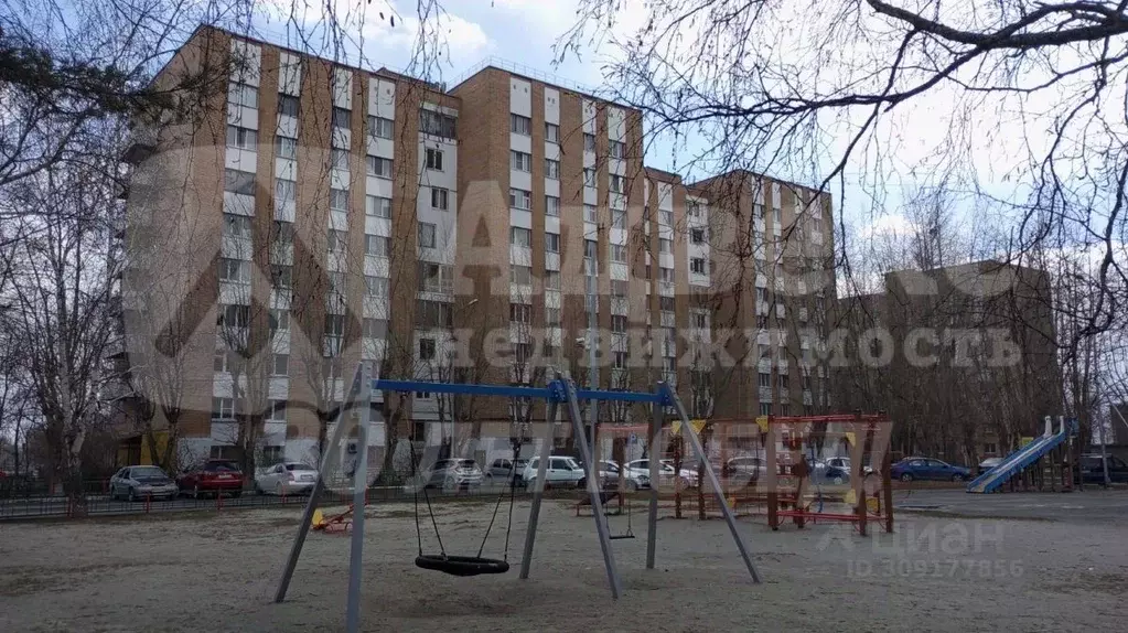 Комната Тюменская область, Тюмень ул. Республики, 218 (18.0 м) - Фото 1