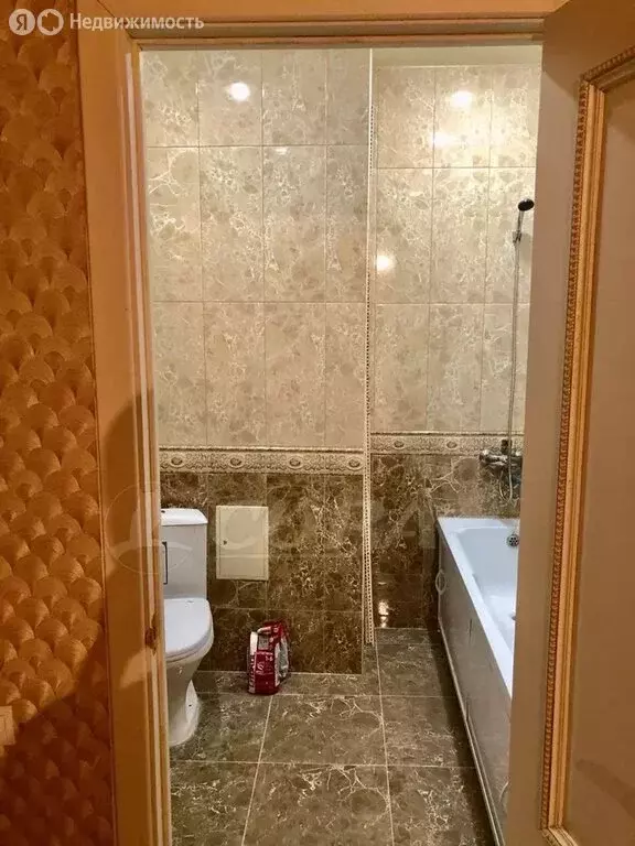 3-комнатная квартира: Махачкала, проспект Али-Гаджи Акушинского, ... - Фото 1