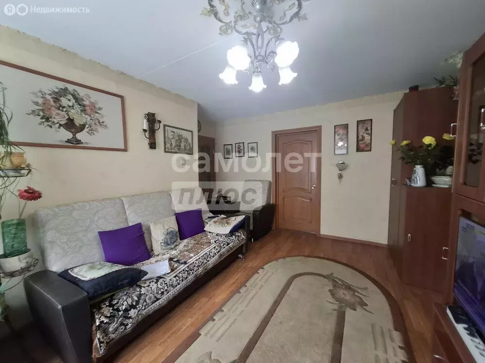 4-комнатная квартира: Ижевск, улица Холмогорова, 14 (68.4 м) - Фото 1
