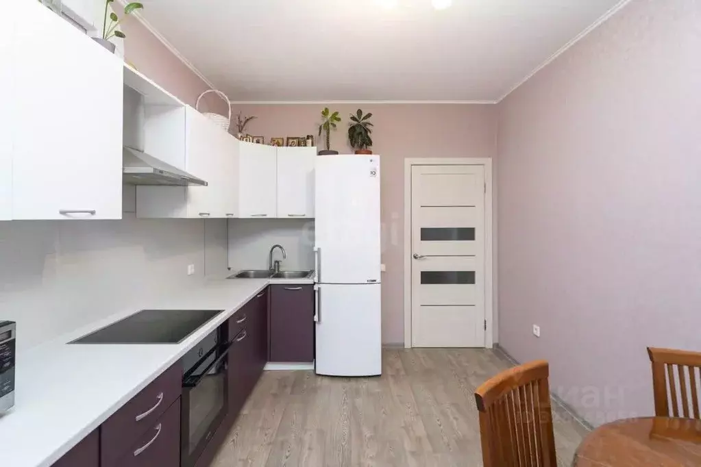 2-к кв. Тюменская область, Тюмень Широтная ул., 172А (67.2 м) - Фото 1