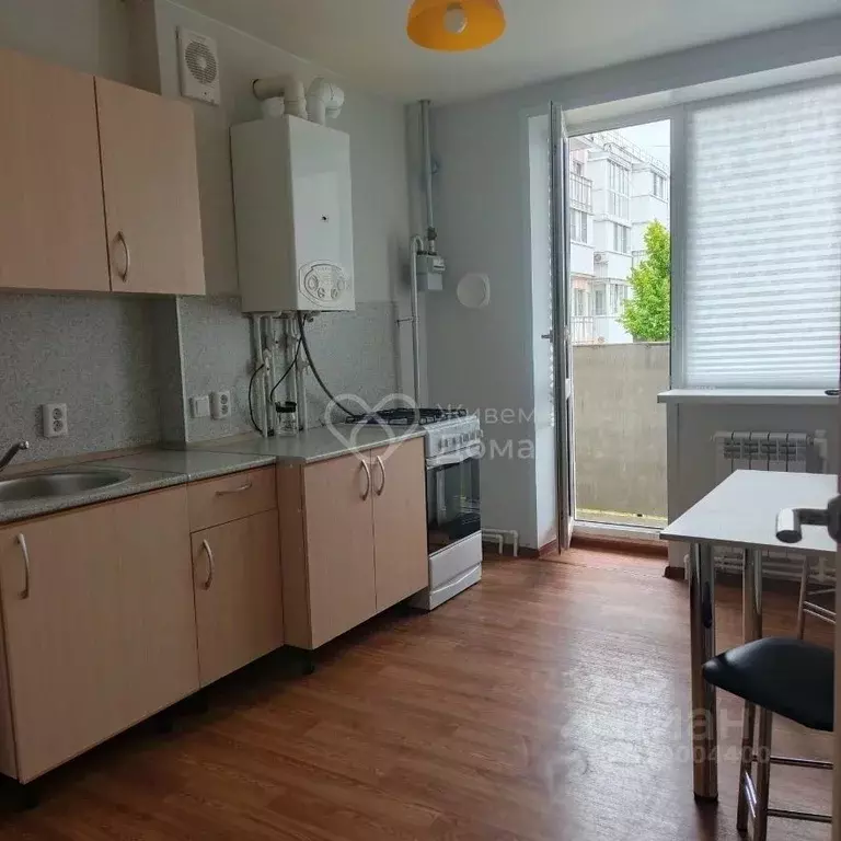 1-к кв. Волгоградская область, Волгоград ул. Добрушина, 28 (33.5 м) - Фото 1
