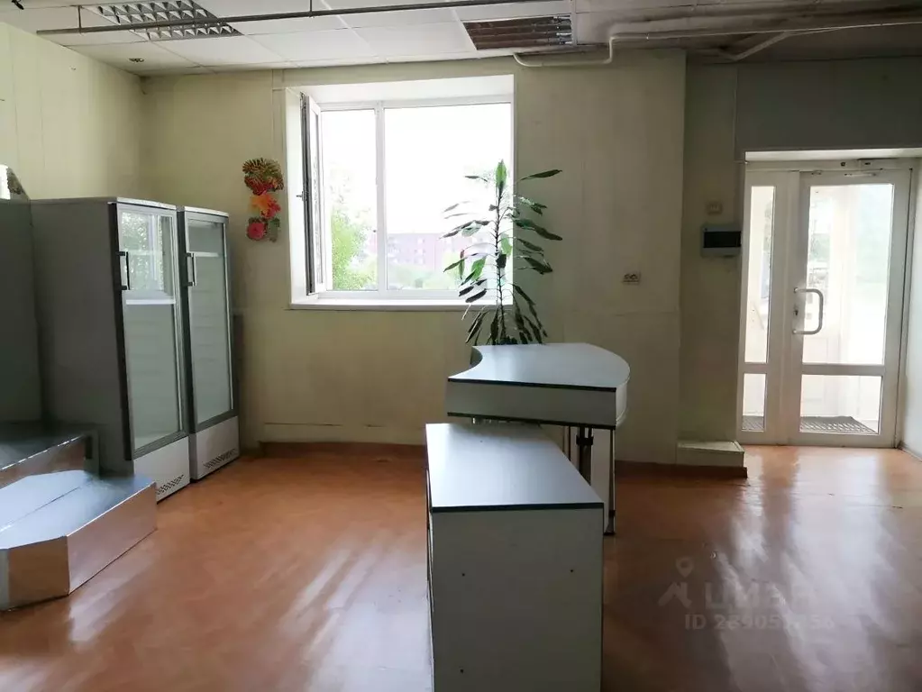 Помещение свободного назначения в Бурятия, Улан-Удэ ул. Бабушкина, 31А ... - Фото 1