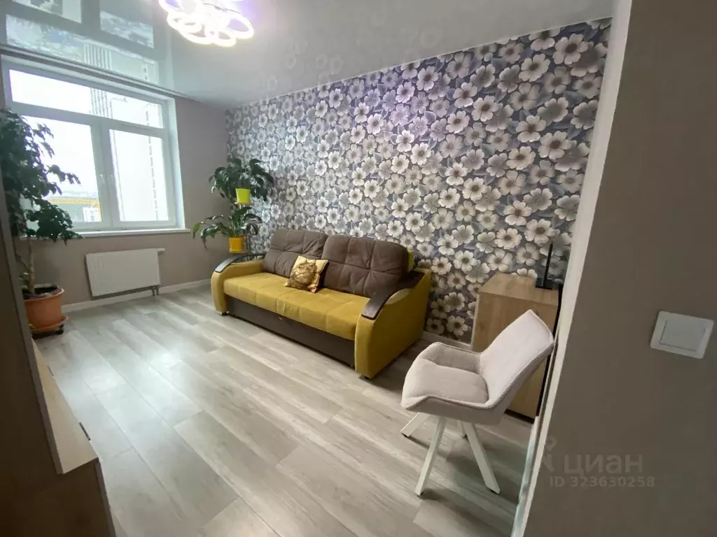 1-к кв. Свердловская область, Екатеринбург ул. Калинина, 79 (38.9 м) - Фото 0