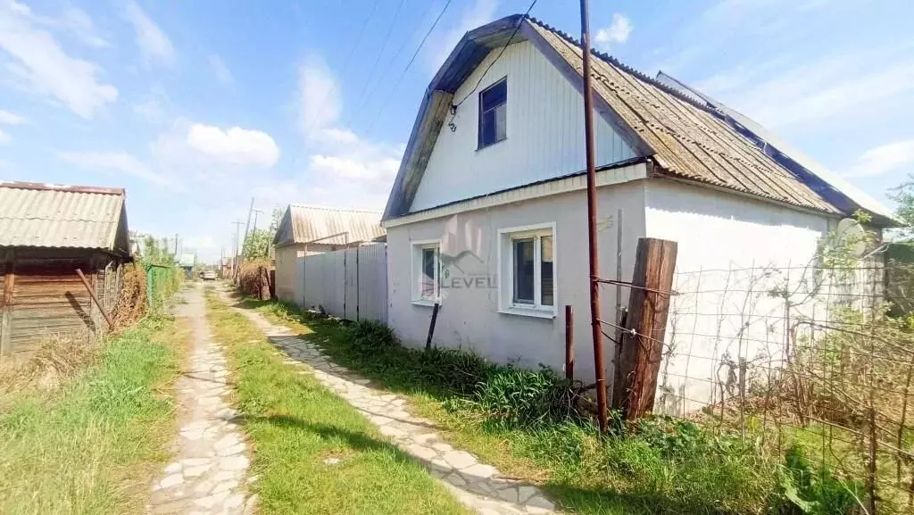 Дом в Саратовская область, Энгельс Химик-1 СНТ,  (50 м) - Фото 0