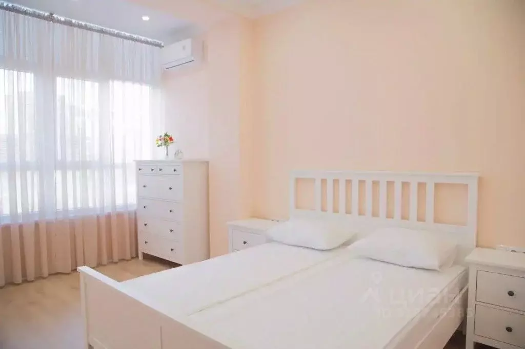 1-к кв. Краснодарский край, Геленджик Крымская ул., 22к13 (55.0 м) - Фото 1