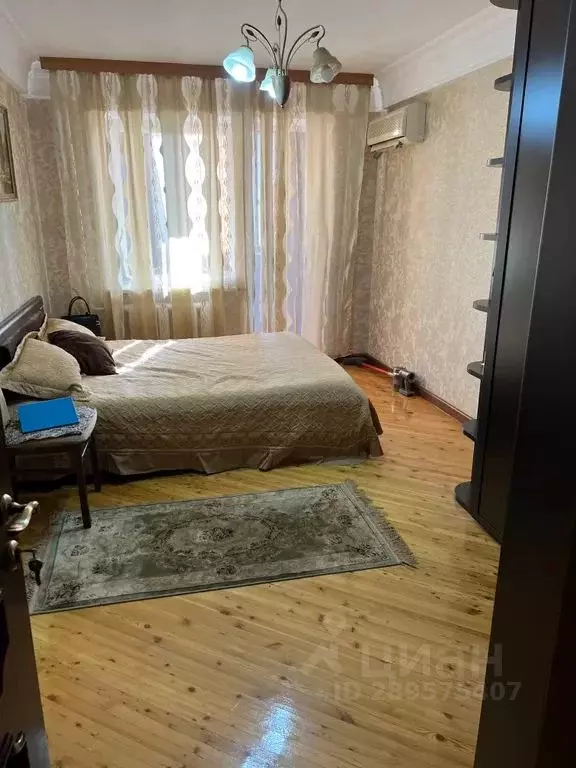 2-к кв. Дагестан, Махачкала ул. Каримова, 15 (80.0 м) - Фото 0