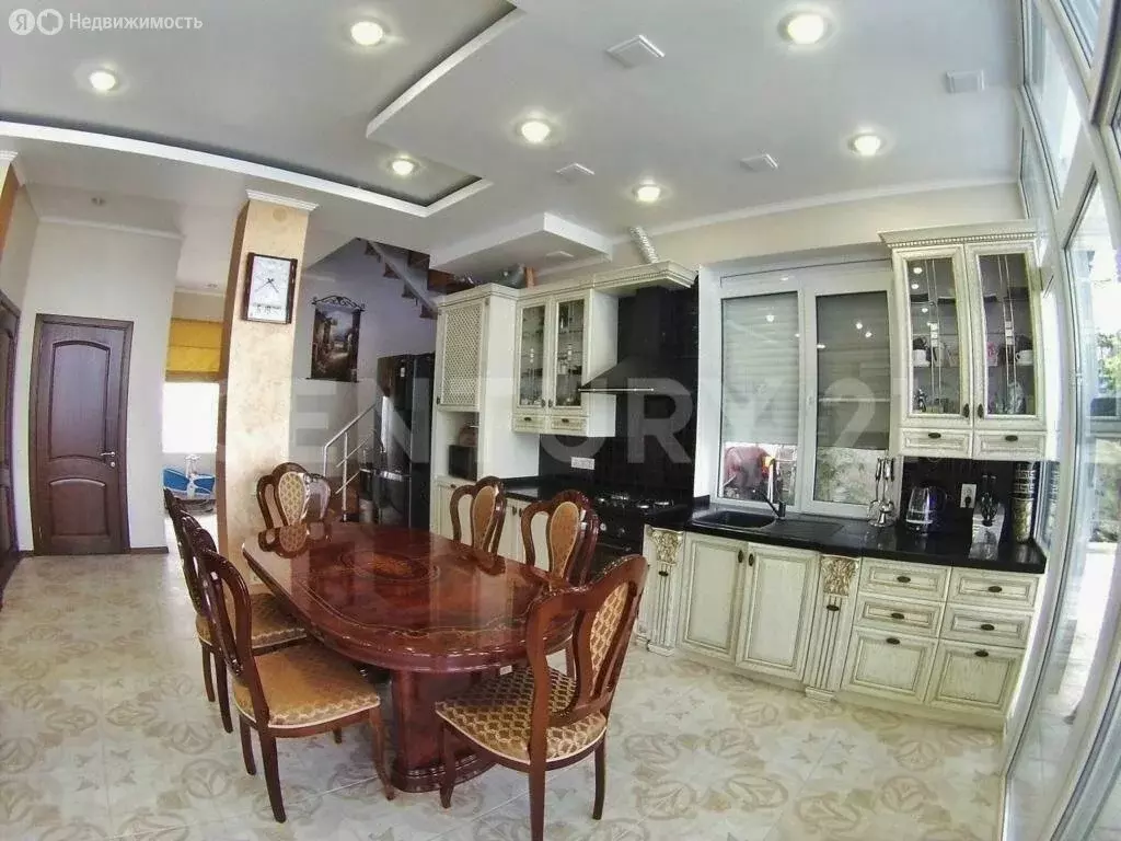 Дом в Евпатория, улица Революции, 7к1 (240 м) - Фото 2