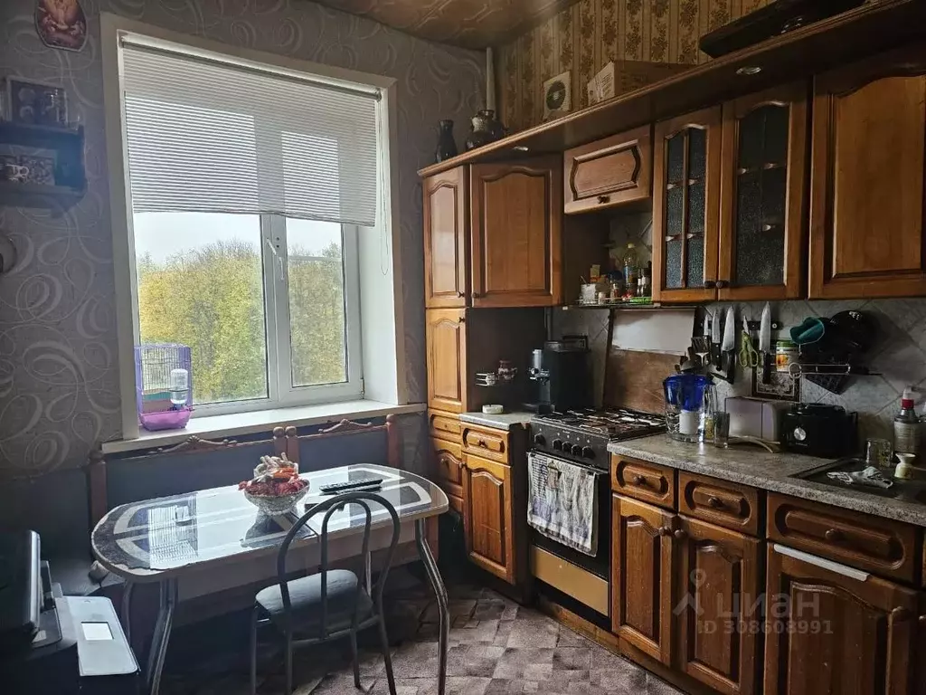 3-к кв. Московская область, Клин ул. Гагарина, 35 (72.0 м) - Фото 0