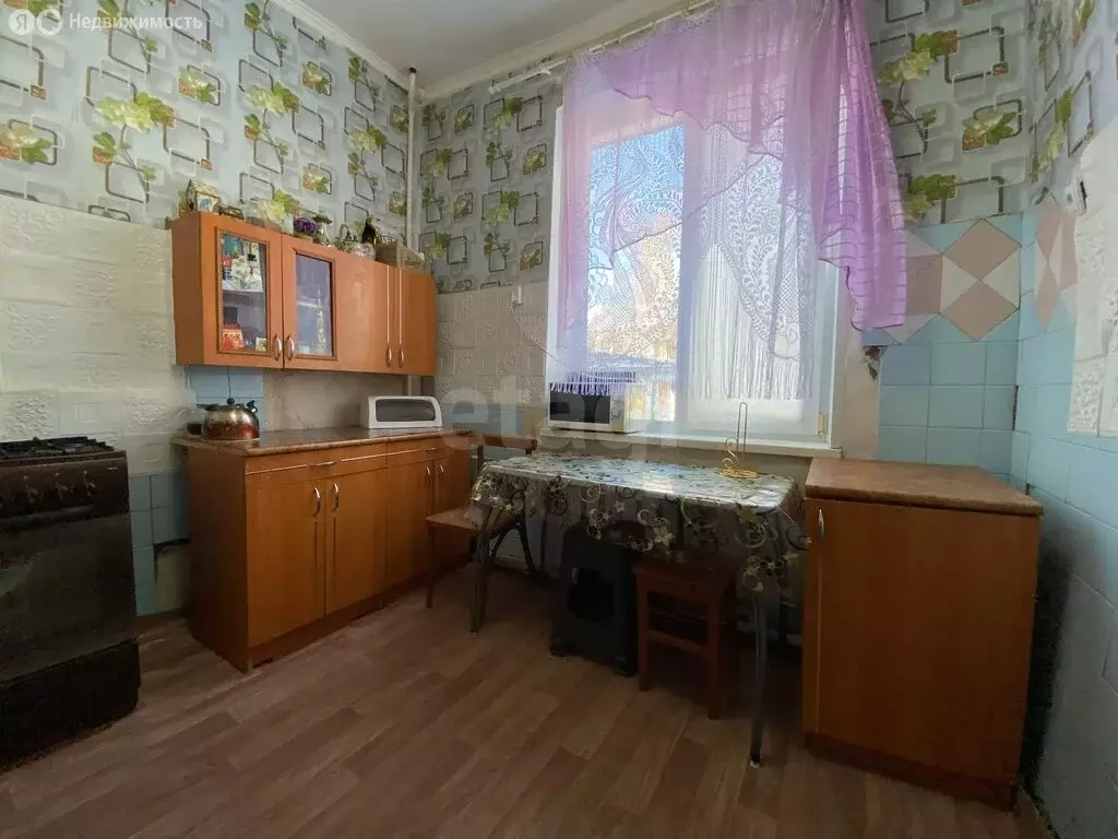 3-комнатная квартира: Саратовская область, муниципальное образование ... - Фото 1