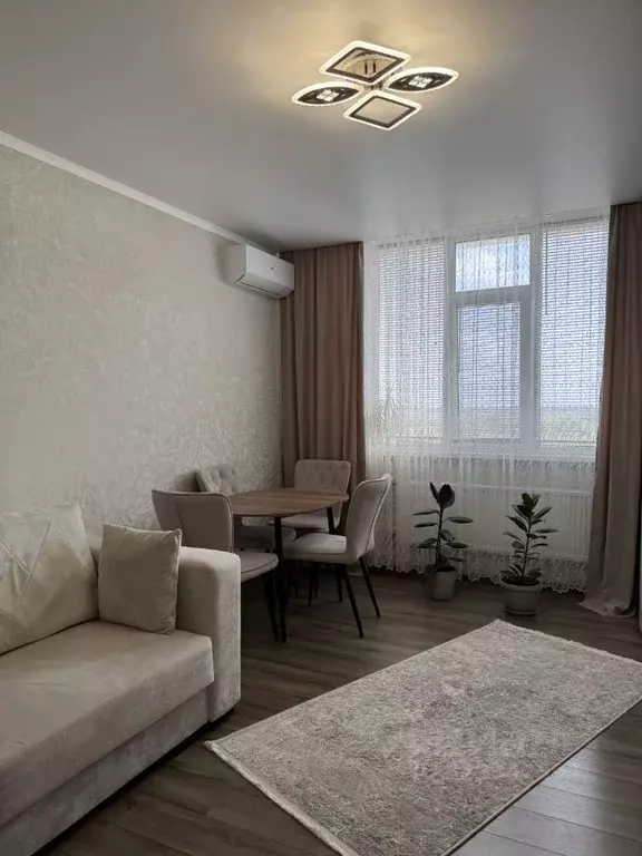 1-к кв. Оренбургская область, Оренбург Уральская ул., 2/22 (42.0 м) - Фото 1