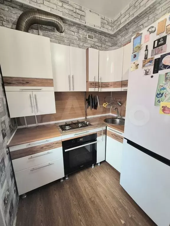 2-к. квартира, 55,6 м, 2/4 эт. - Фото 0