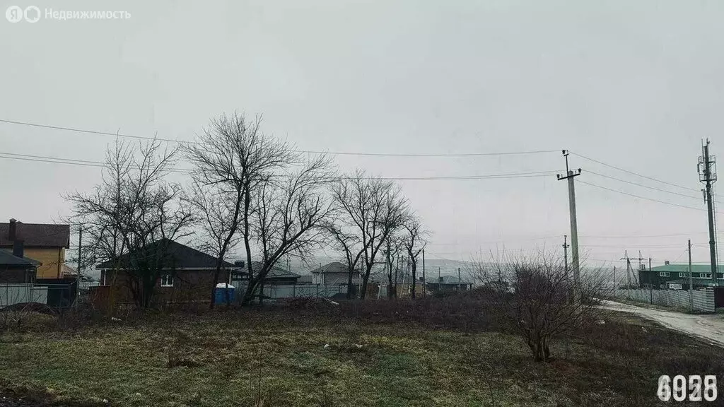 Участок в посёлок Российский, Шафрановая улица (6 м) - Фото 0
