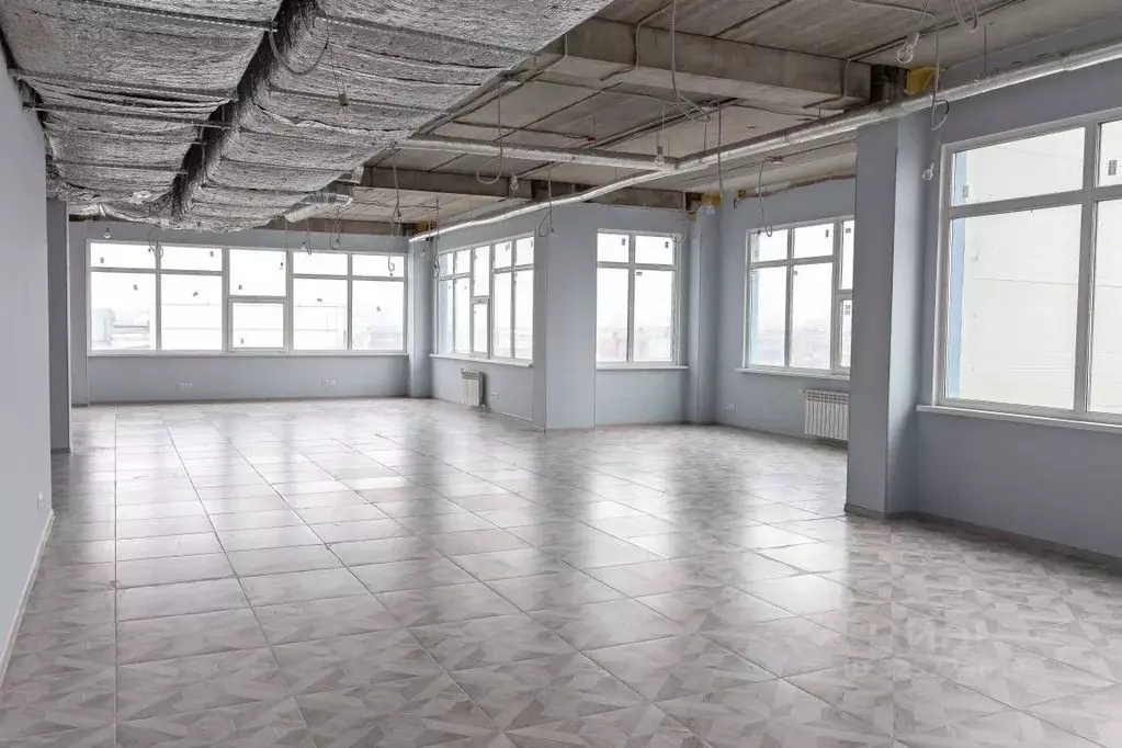 Офис в Санкт-Петербург пос. Шушары, ул. Поселковая, 12В (2549 м) - Фото 0